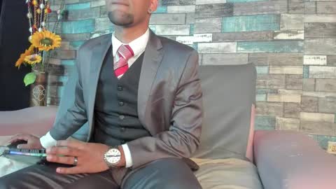 Paolo online show from October 2025 05:24:01 AM