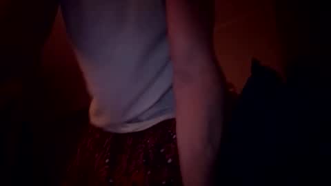 Snapshot of papaboner_foryourpleasure chatting on December 2025 11:27:02 AM PapaBoner online show from December 2025 11:27:02 AM