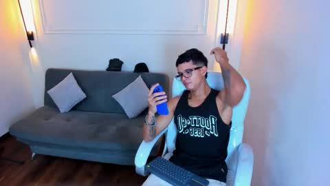 Ryan And Casper online show from December 2025 04:48:01 PM