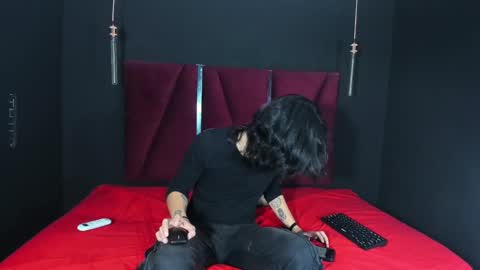 paranoidtemptaion_ online show from February 2025 12:27:01 PM