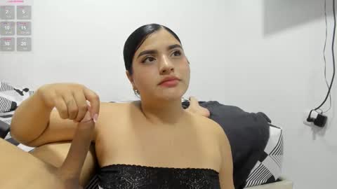 pareja_curiosa19 online show from March 2026 01:20:01 AM