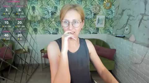 Paris online show from February 2026 01:00:02 PM