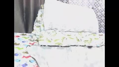 Snapshot of paris_esq chatting on October 2025 10:12:01 AM Paris online show from October 2025 10:12:01 AM
