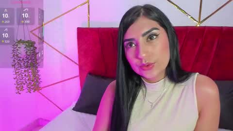 Snapshot of paris_evans_01 chatting on November 2025 01:11:02 PM paris_evans_01 online show from November 2025 01:11:02 PM