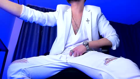 Snapshot of paris_lock chatting on December 2024 10:28:01 PM Paris online show from December 2024 10:28:01 PM