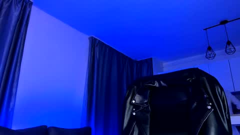 Snapshot of paris_lock chatting on December 2024 02:06:02 AM Paris online show from December 2024 02:06:02 AM