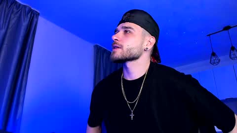 Snapshot of paris_lock chatting on January 2025 02:19:01 PM Paris online show from January 2025 02:19:01 PM