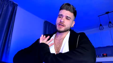 Snapshot of paris_lock chatting on January 2025 05:38:01 PM Paris online show from January 2025 05:38:01 PM