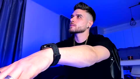 Snapshot of paris_lock chatting on January 2025 11:08:01 PM Paris online show from January 2025 11:08:01 PM