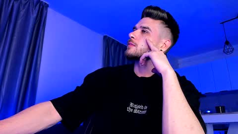 Snapshot of paris_lock chatting on January 2025 09:36:01 PM Paris online show from January 2025 09:36:01 PM