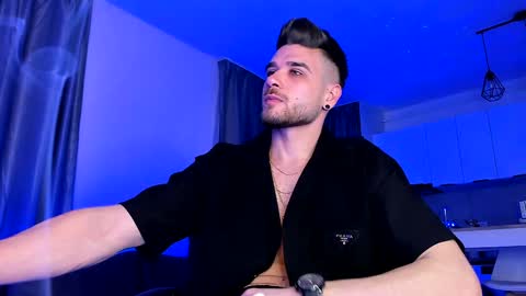 Snapshot of paris_lock chatting on January 2025 07:41:02 PM Paris online show from January 2025 07:41:02 PM