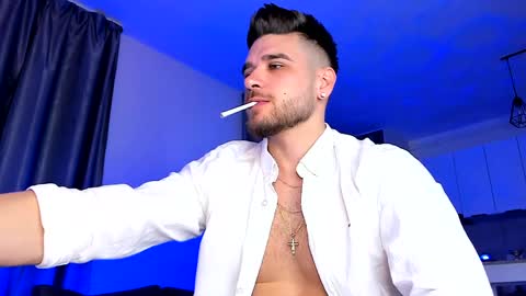 Snapshot of paris_lock chatting on February 2025 09:50:01 PM Paris online show from February 2025 09:50:01 PM