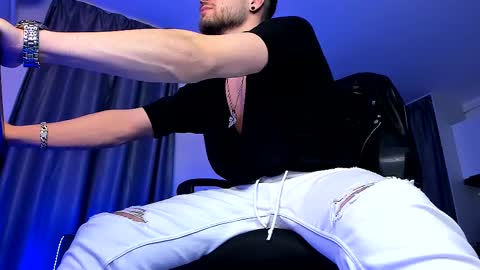 Snapshot of paris_lock chatting on February 2025 10:50:01 PM Paris online show from February 2025 10:50:01 PM