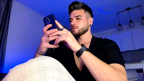 Snapshot of paris_lock chatting on September 2025 09:07:02 PM Paris online show from September 2025 09:07:02 PM