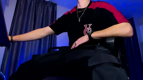 Snapshot of paris_lock chatting on October 2025 08:32:02 PM Paris online show from October 2025 08:32:02 PM