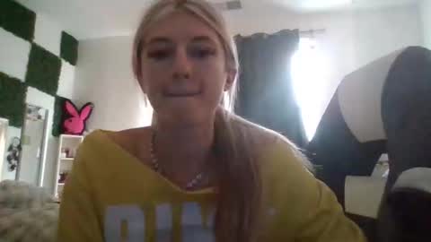 parisbaby2000 online show from February 2026 03:32:01 PM