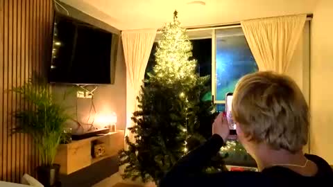 Snapshot of parisstone2 chatting on November 2025 02:33:02 AM connie online show from November 2025 02:33:02 AM