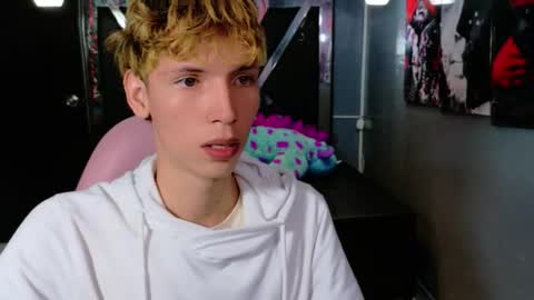 Snapshot of park_jimin1 chatting on September 2025 12:21:01 PM park_jimin1 online show from September 2025 12:21:01 PM