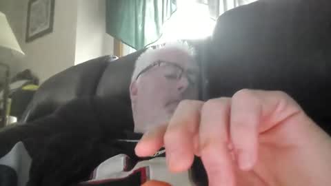 Snapshot of part86 chatting on October 2025 06:52:01 PM part86 online show from October 2025 06:52:01 PM