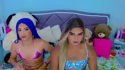 Snapshot of party_duo_trans chatting on November 2025 05:08:02 AM sara y cata online show from November 2025 05:08:02 AM