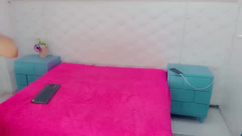 party_fre_girl online show from November 2025 04:01:02 AM