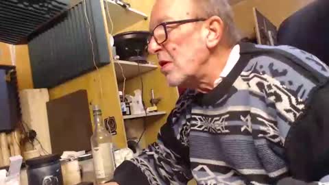 Snapshot of pascal88881 chatting on December 2024 06:44:01 PM pascal88881 online show from December 2024 06:44:01 PM