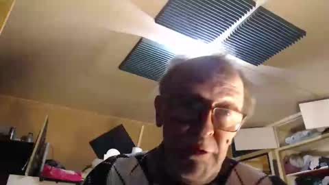 Snapshot of pascal88881 chatting on December 2024 07:50:02 PM pascal88881 online show from December 2024 07:50:02 PM