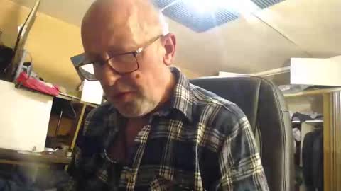 Snapshot of pascal88881 chatting on December 2024 08:47:01 PM pascal88881 online show from December 2024 08:47:01 PM