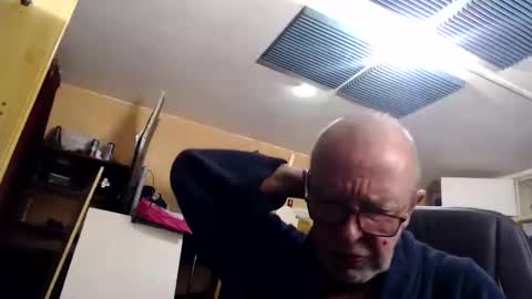 Snapshot of pascal88881 chatting on December 2024 08:22:02 AM pascal88881 online show from December 2024 08:22:02 AM