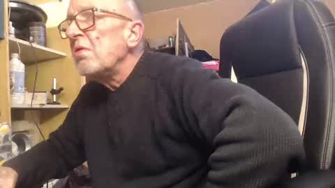 Snapshot of pascal88881 chatting on January 2025 09:52:01 AM pascal88881 online show from January 2025 09:52:01 AM