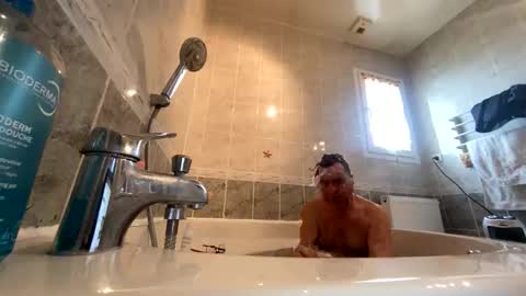 Snapshot of pascalou02 chatting on November 2025 12:26:01 PM pascalou02 online show from November 2025 12:26:01 PM