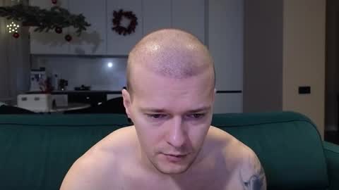 Pashka online show from December 2025 10:33:01 AM