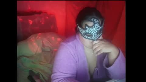 Snapshot of passionduo4 chatting on January 2025 10:35:01 PM PassionDuo4 online show from January 2025 10:35:01 PM