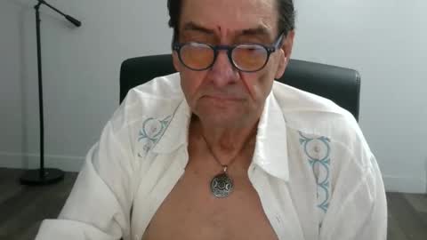 Bob online show from November 2025 03:29:02 PM