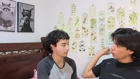 patri_ck_villa online show from April 2026 04:01:01 PM