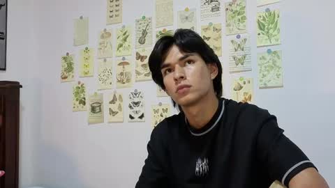 patri_ck_villa online show from May 2026 11:00:02 PM
