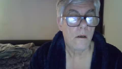 Snapshot of patrick5275 chatting on December 2024 06:43:02 AM patrick5275 online show from December 2024 06:43:02 AM