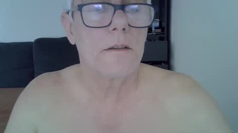 Snapshot of patrick5275 chatting on February 2025 03:42:02 PM patrick5275 online show from February 2025 03:42:02 PM