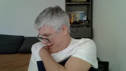 Snapshot of patrick5275 chatting on February 2025 10:38:02 AM patrick5275 online show from February 2025 10:38:02 AM