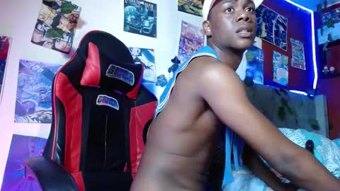 Snapshot of patrickvans chatting on January 2025 08:40:02 AM Patrick online show from January 2025 08:40:02 AM