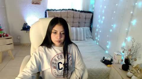 pau cute online show from January 2026 06:54:02 PM
