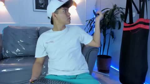 Snapshot of paul27__ chatting on December 2025 03:45:02 AM paul27__ online show from December 2025 03:45:02 AM