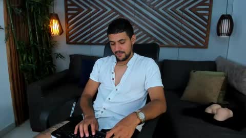 Paul Rivera online show from February 2025 07:56:01 PM