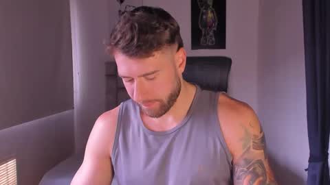 PAUL ROGER online show from March 2025 01:04:01 PM