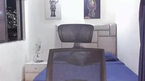 PAUL ROGER online show from February 2026 01:10:02 AM