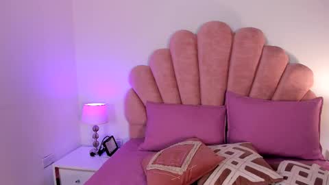 Paula   online show from February 2026 11:31:02 AM