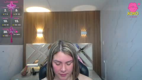 Paula online show from April 2026 12:43:01 PM