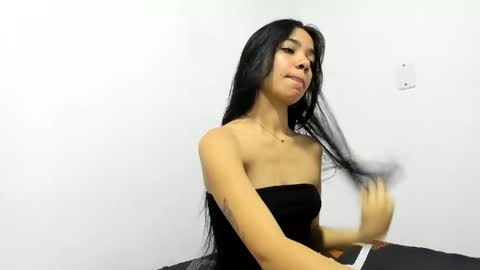paula online show from May 2026 08:17:01 PM