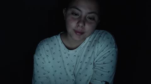 Snapshot of paula_torrez chatting on October 2025 06:23:01 AM paula_torrez online show from October 2025 06:23:01 AM