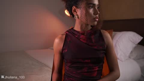 Paula online show from February 2025 08:30:01 PM